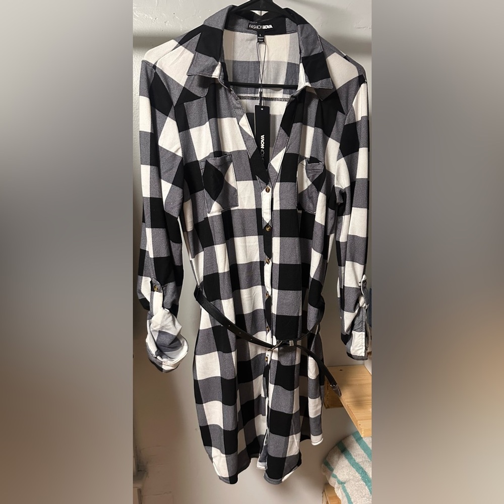 SHEIN Black and White Plaid Men's Shirt